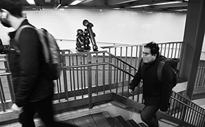 Subway Token Figures : Art : Subway : New York : Tom Otterness : Personal Photo Projects : Photos : Richard Moore : Photographer